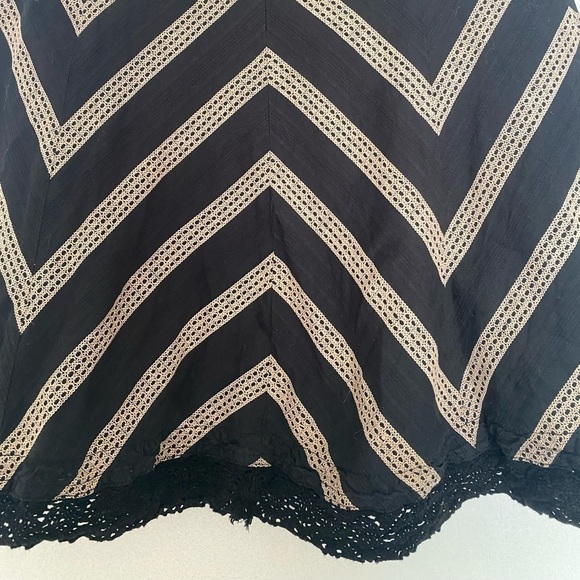 ANN TAYLOR CHEVRON PRINT A-LINE SKIRT SIZE 0 - Picture 2 of 6